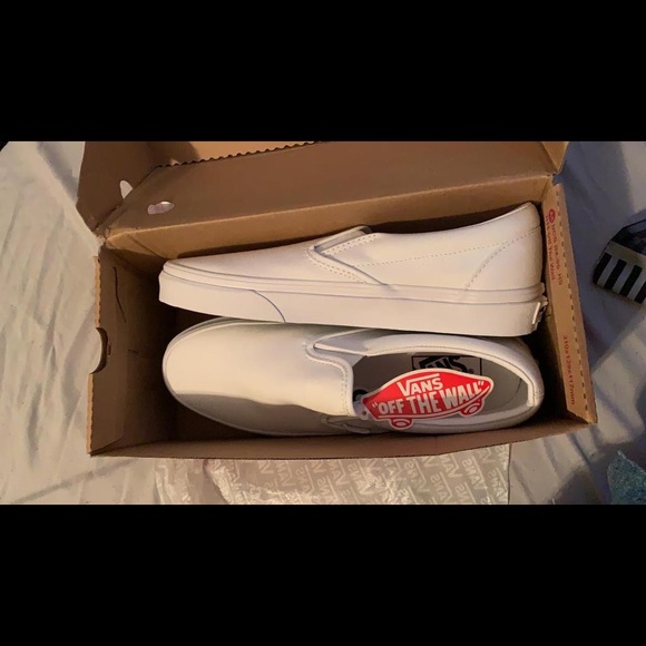 White vans - Picture 4 of 4